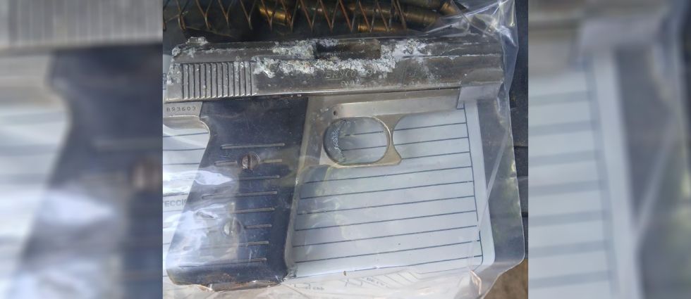 Hallan arma abandonada que tiene reporte de robo desde el año 2012