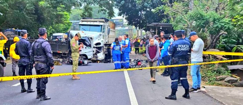Sube a tres el número de fallecidos tras siniestro vial en Ciudad Arce