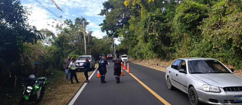 Conductor pierde la vida tras maniobra arriesgada en calle hacia Apulo