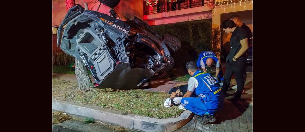 Auxilian a una joven de 18 años tras fuerte accidente carretera al puerto de La Libertad