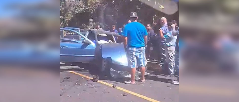 Conductor queda atrapado entre los hierros del vehículo tras accidente en carretera a San Juan Opico