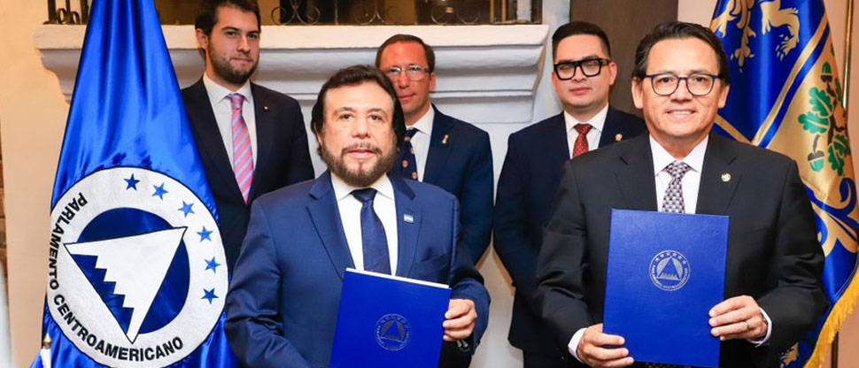 Casa Gentilicia Feigenblatt y el PARLACEN firman convenio de cooperación