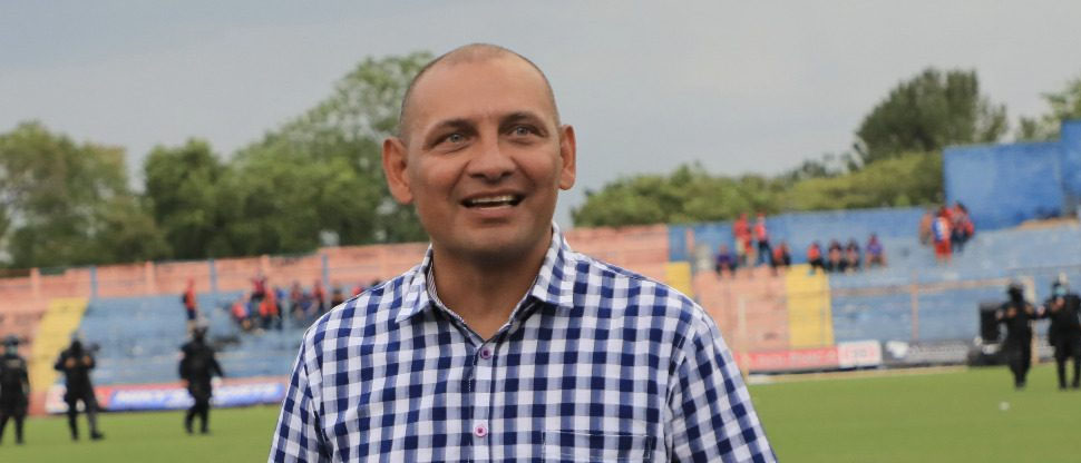 ¿Debe seguir dirigiendo al Alianza el “Zarco” Rodríguez?