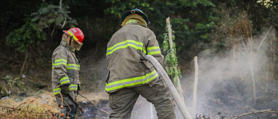 Sofocan incendio en maleza en San Marcos