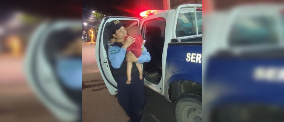 Honduras: rescatan con vida a bebé de ocho meses abandonada en una carretera