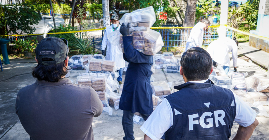 Autoridades preparan paquete de coca valorada en $69 millones que serán destruidos