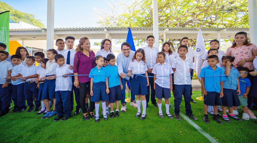 Entregan centro escolar de El Salamo, Sonsonate completamente renovado