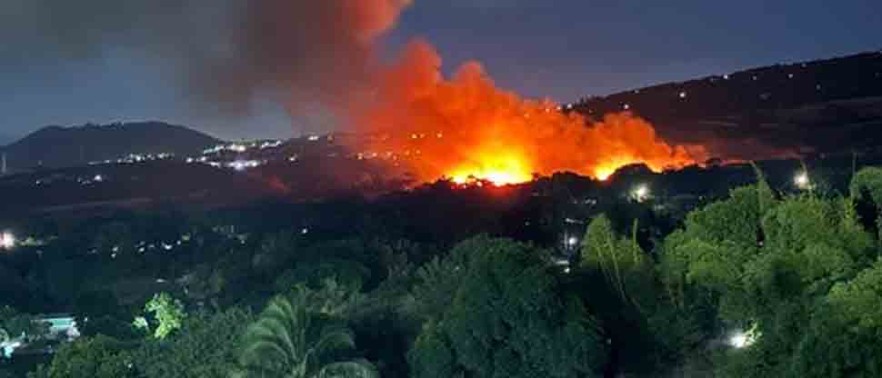 Reportan fuerte incendio en bulevar Constitución