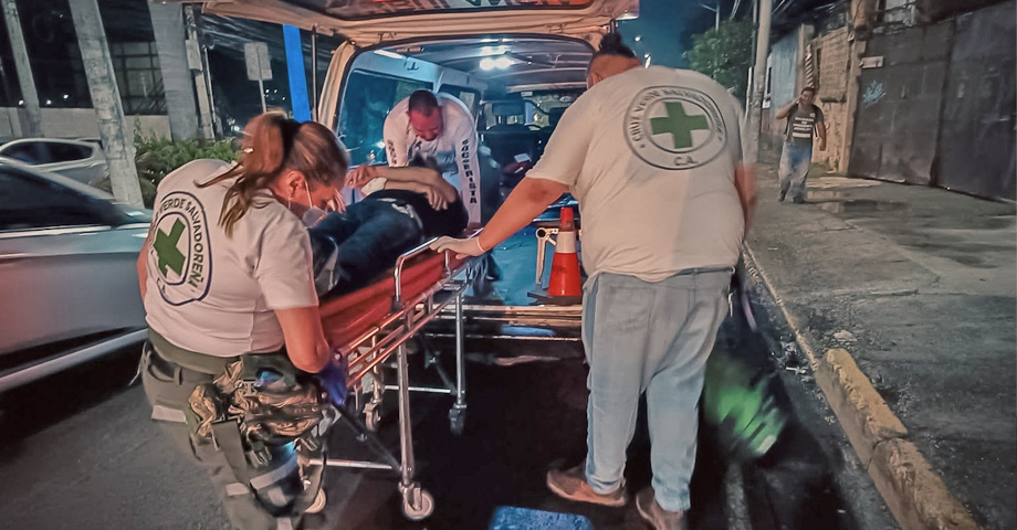 Motociclista pierde el control y sufre accidente en carretera Troncal del Norte