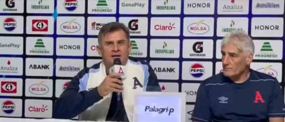 Presidente de Alianza: los jugadores tienen contrato con el club, no hay nada más que hablar