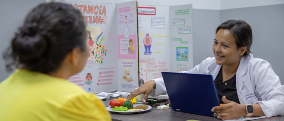 El Salvador firma Alianza por la Atención Primaria de Salud