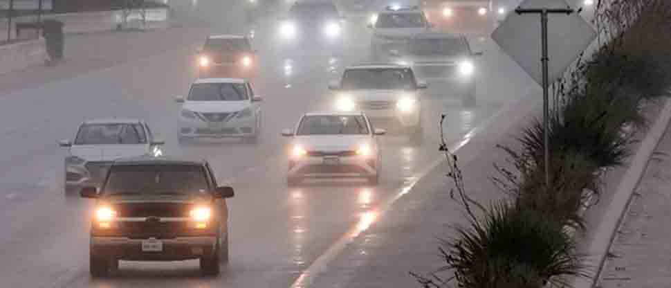 EEUU: Tormentas azotan Texas con alerta de tornados