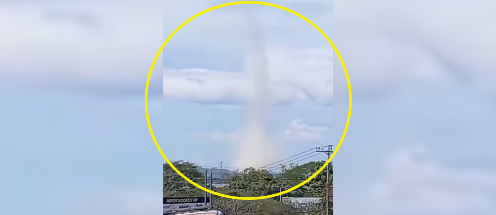 Ciudadanos captan remolino de aire y polvo en Nejapa