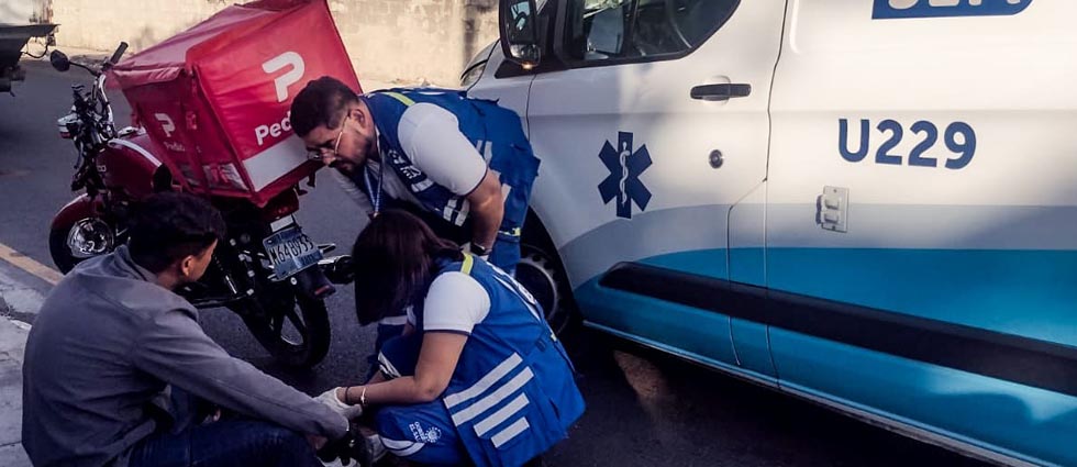 Trabajador sufre lesiones tras accidente en el desvío a San Juan Opico