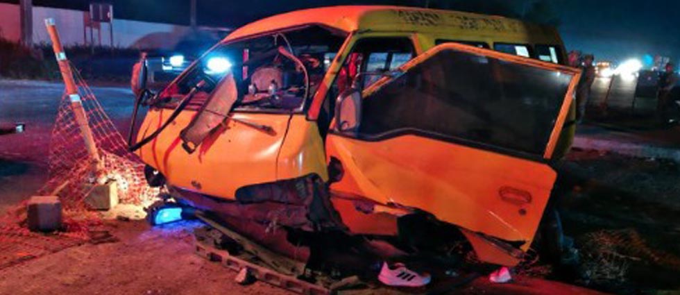 Reportan al menos seis lesionados tras fuerte accidente en el desvío a San Juan Opico