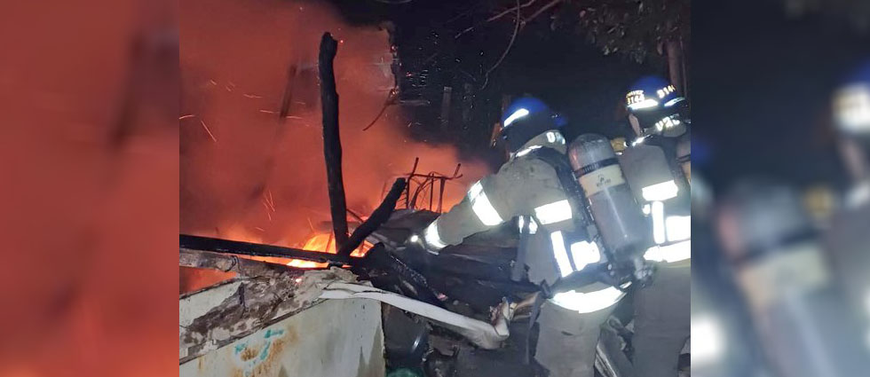 Sofocan voraz incendio en vivienda de San Martín durante la madrugada de este viernes