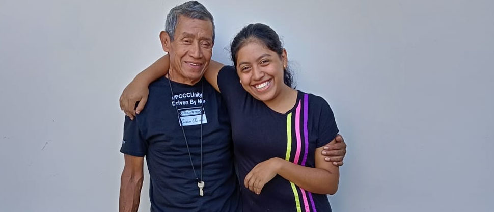 Localizan sana y salva a joven reportada como desaparecida, ya está con su familia