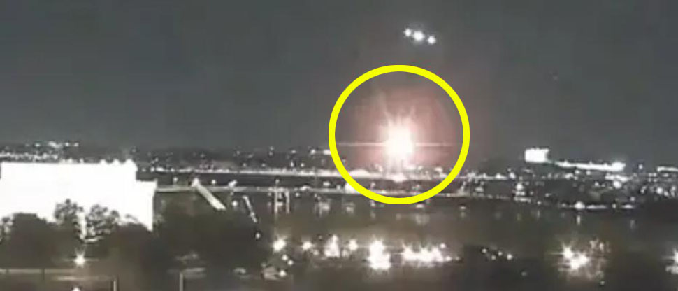 Revelan nuevos videos del choque entre helicóptero militar y avión con 64 pasajeros