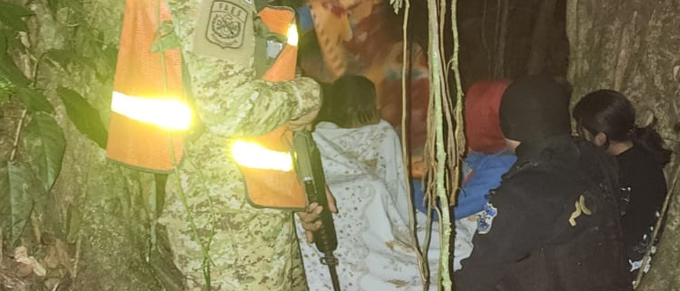 Rescatan grupo de 9 personas extraviadas en el cerro El Águila, Juayúa