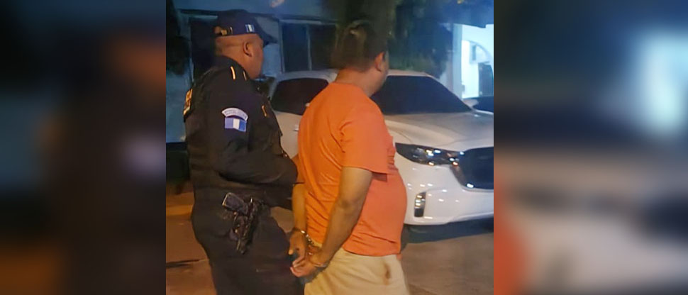 Capturan en Guatemala a trailero salvadoreño que abusó de una mujer
