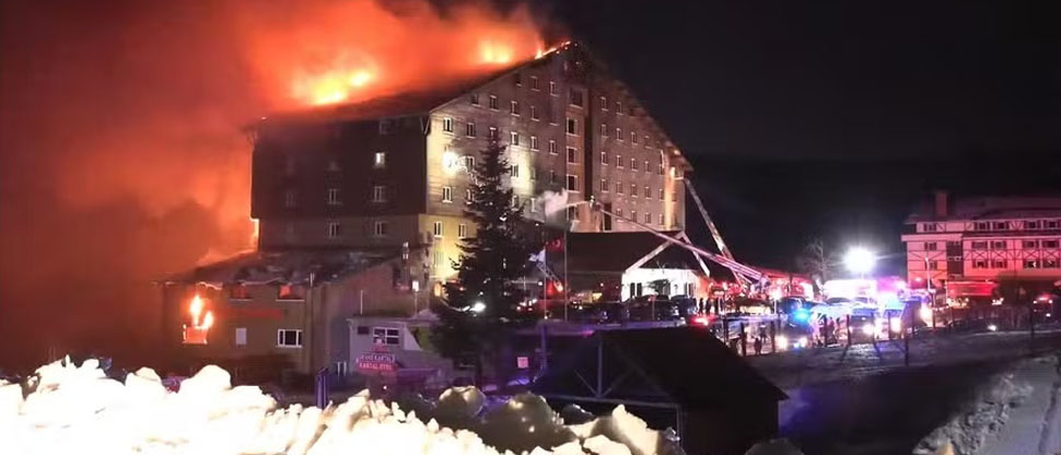 Aumenta a 78 la cifra de víctimas fatales en incendio en hotel en el centro de Türkiye