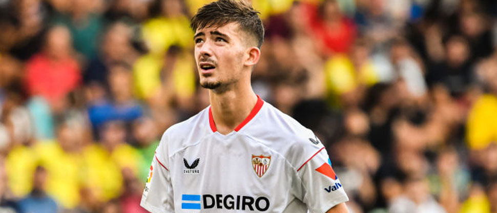 Arrestan a jugador del Sevilla por participar en red de apuestas ilegales