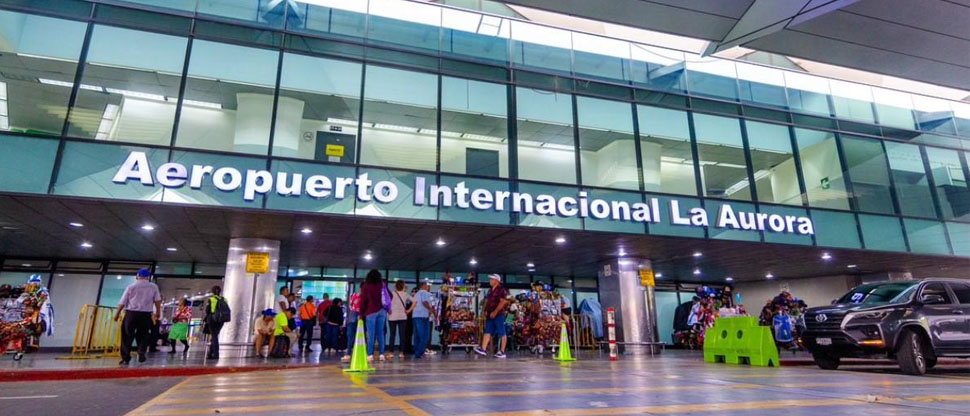 2 aviones casi chocan en el despegue en el aeropuerto La Aurora de Guatemala