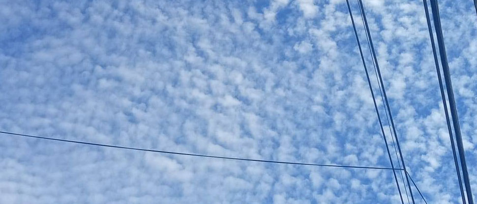 Señales en el cielo: Viralizan fotos la forma que tenían las nubes antes del sismo magnitud 5.7