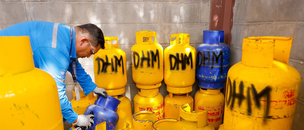 Detectan tambos de gas con peso menor al estipulado en distribuidora de Ciudad Versalles