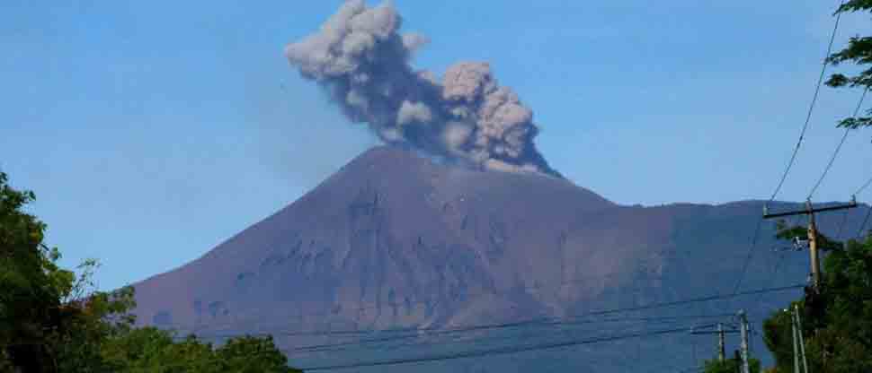 NICARAGUA: El volcán Telica se mantiene en actividad