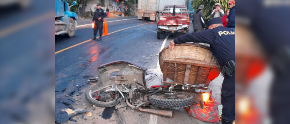 Dos fallecidos, entre ellos, una niña de tres años deja trágico accidente en Chalatenango