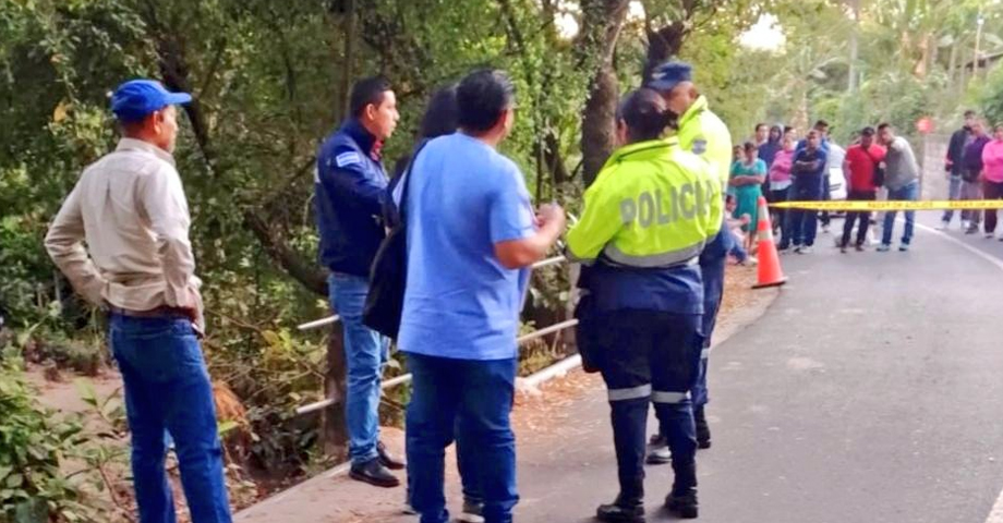 Reportan motociclista fallecido tras percance vial en Cuscatlán