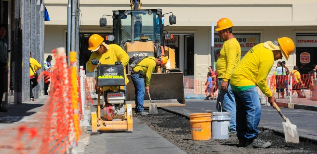 Retoman los trabajos de cableado subterráneo en el Centro Histórico de San Salvador