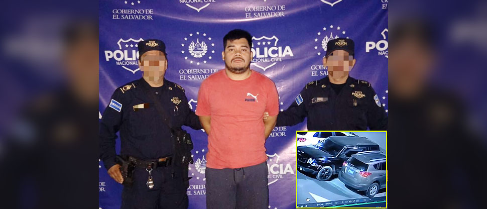 Capturan a sujeto que abría vehículos y hurtaba objetos de valor en centros comerciales