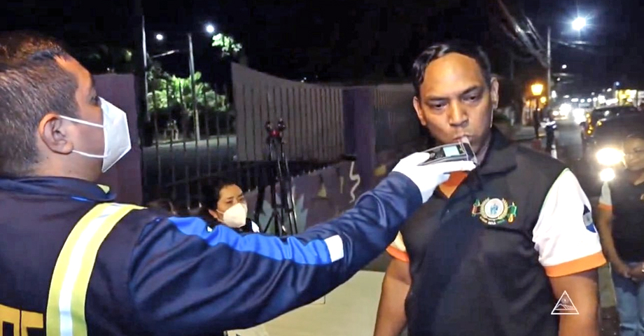 Ciudadano de La India es detenido por manejar alcoholizado en San Salvador