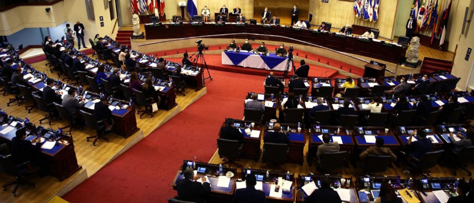 Presidente Bukele reafirma su compromiso con acabar la deuda política en El Salvador