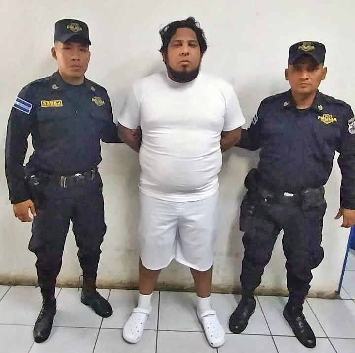 Ordenan prisión contra sujeto acusado de maltratar a su hijastro en Opico, La Libertad