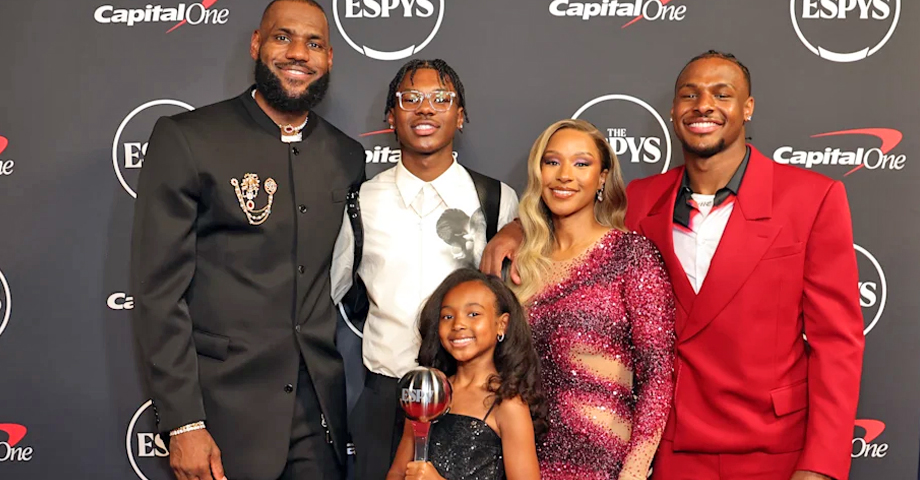 LeBron James y su familia evacúa su vivienda en Los Ángeles debido a los incendios