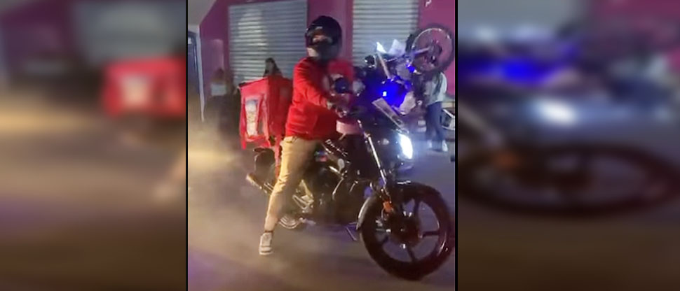 Motociclista se accidenta al intentar hacer “El Caballito” en fiestas de Cojutepeque