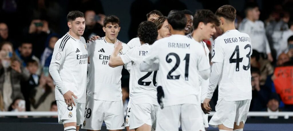 El Real Madrid aplasta a su rival y avanza a octavos de la Copa del Rey