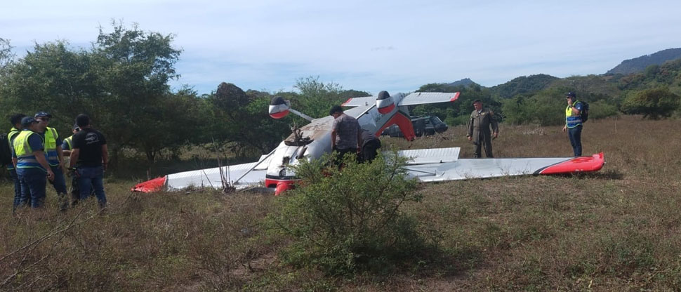 Avioneta se estrella en cercanías a predio Changallo, Ilopango