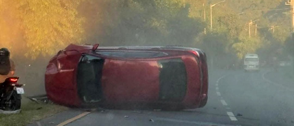 Fuerte accidente de tránsito deja un hombre fallecido en carretera a Comalapa