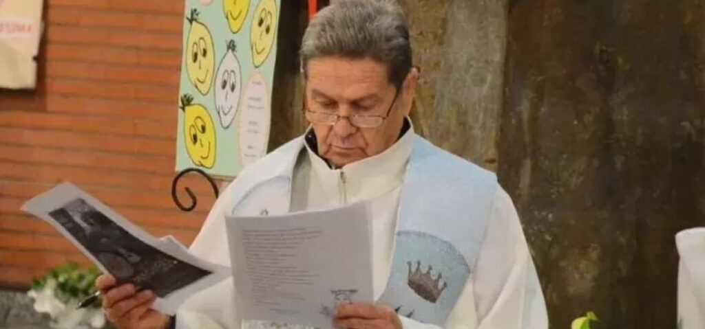 Sacerdote vacía las cuentas de feligreses con problemas psiquiátricos y se queda con miles de dólares