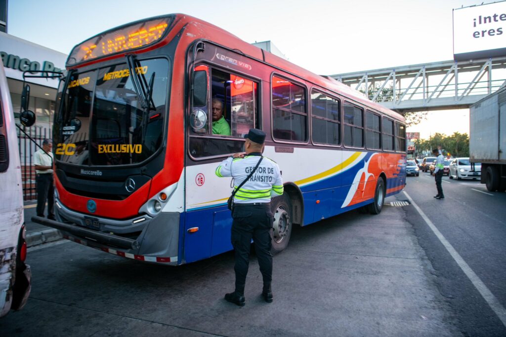 VMT instala controles al transporte colectivo en distintos puntos