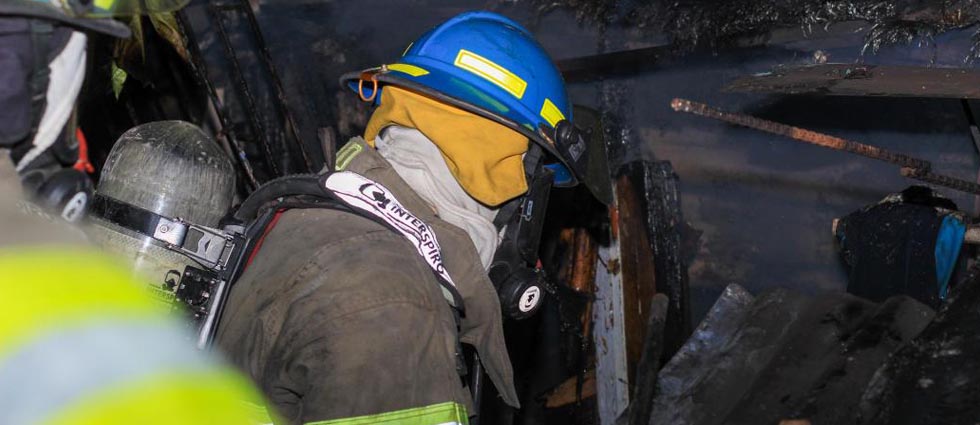 Sofocan voraz incendio en una vivienda de Nuevo Cuscatlán