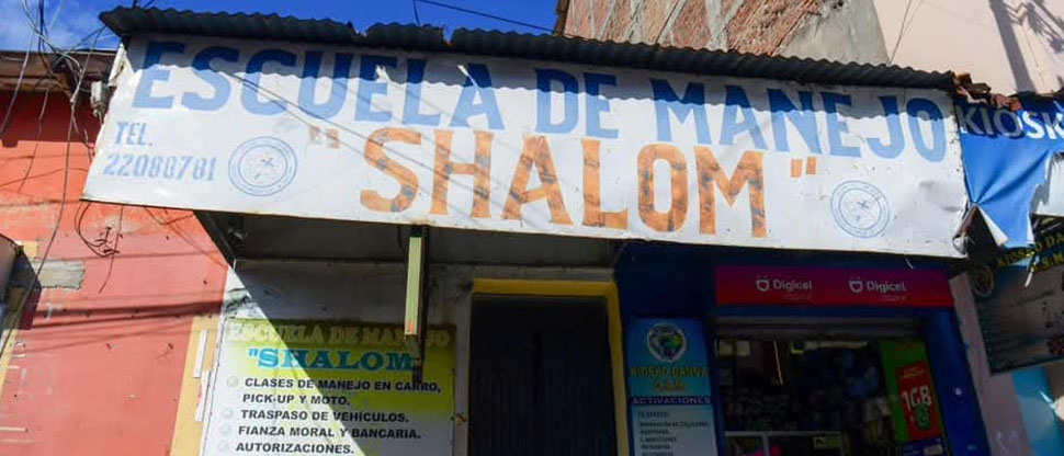 Confirman cierre temporal de escuela de manejo implicada en compra de licencias fraudulentas
