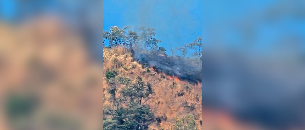 Advierten sobre inicio de incendio forestal en el cerro Champantepec, Nejapa