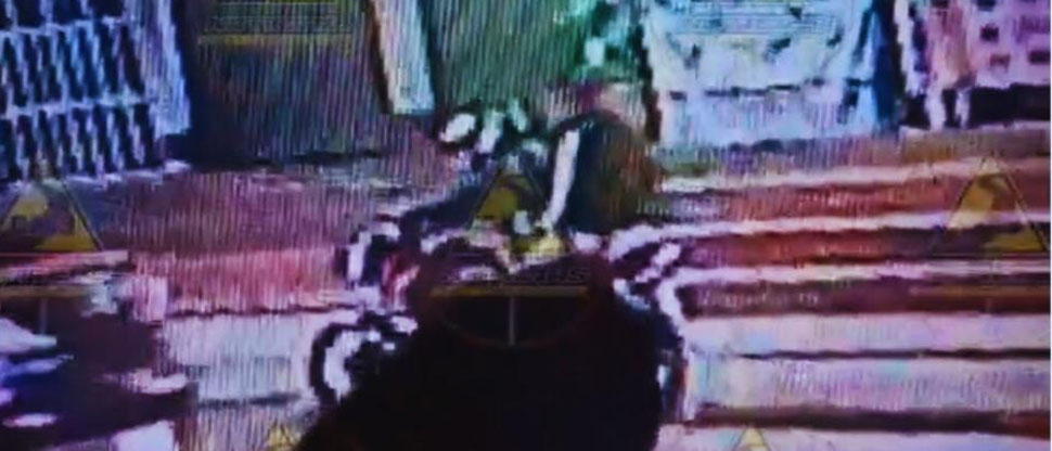 Publican video cuando mujer le quita la vida a un empleado de llantería en Guatemala