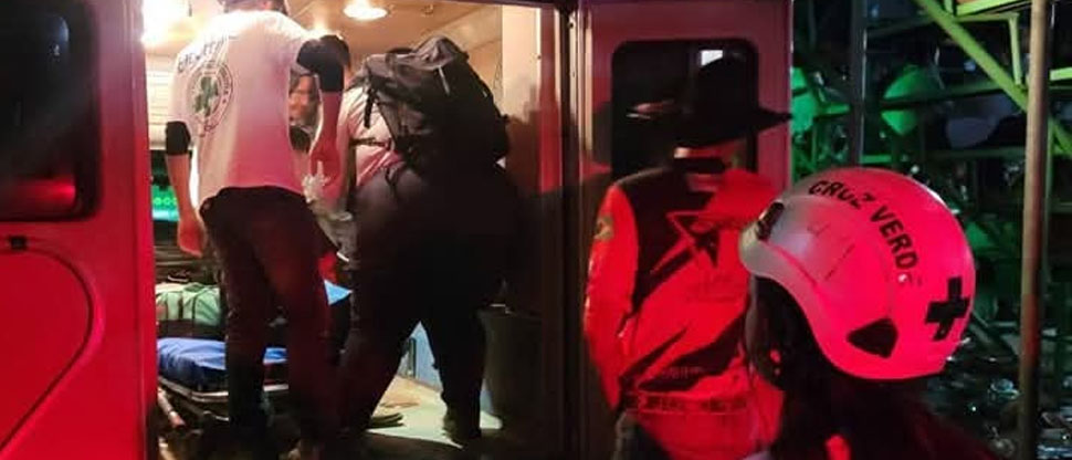 Mal manejo de pirotécnico provoca quemaduras en asistentes a jaripeo en Nueva Concepción