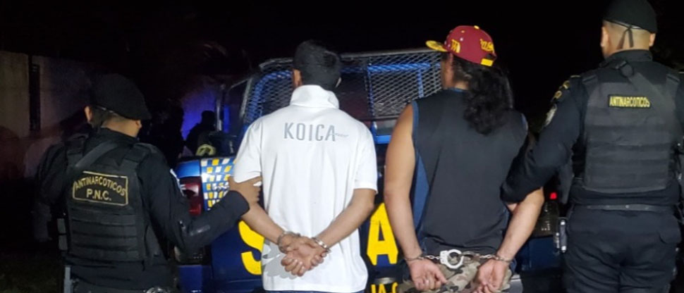 Capturan en Guatemala a 2 salvadoreños con más de $14 mil sin justificar su origen